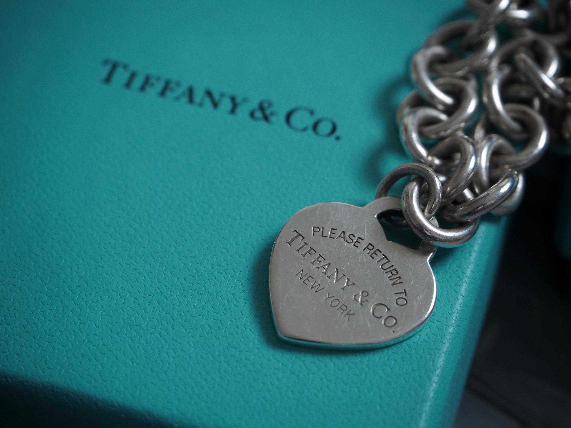 how do you know if a tiffany bracelet is real